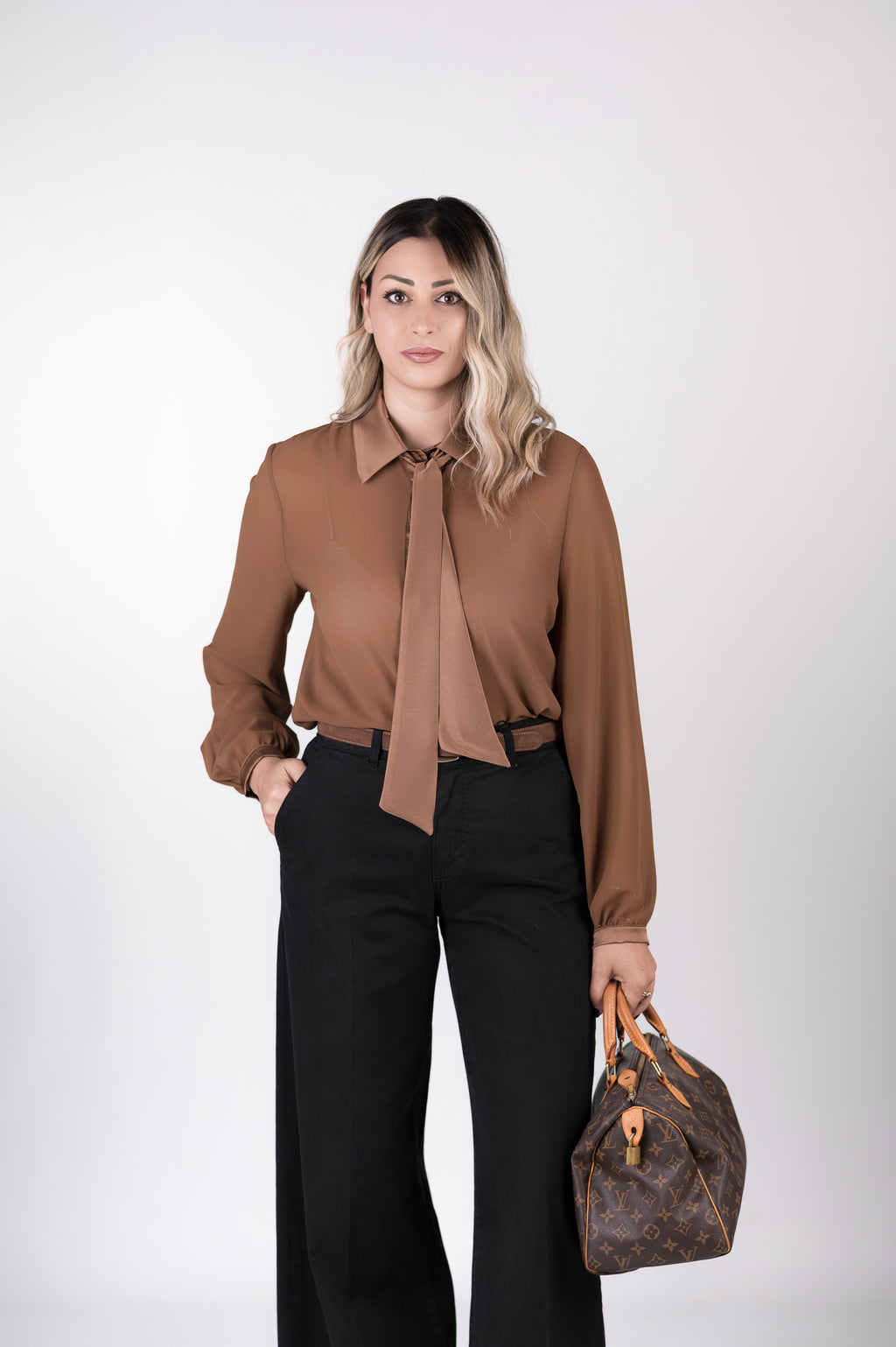 Camicia con cravatta