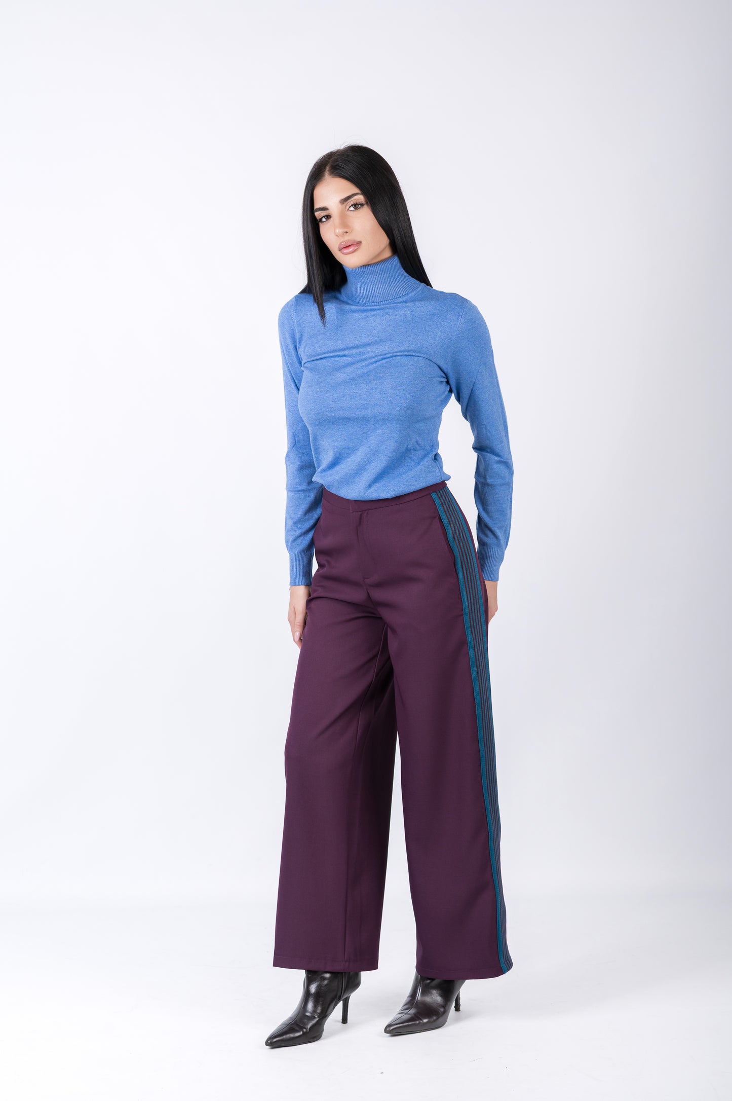 Pantalone donna gamba larga con banda laterale
